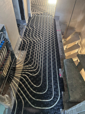 Fußbodenheizung Fräsen Adam Ciba - Fußbodenheizung im Noppensystem